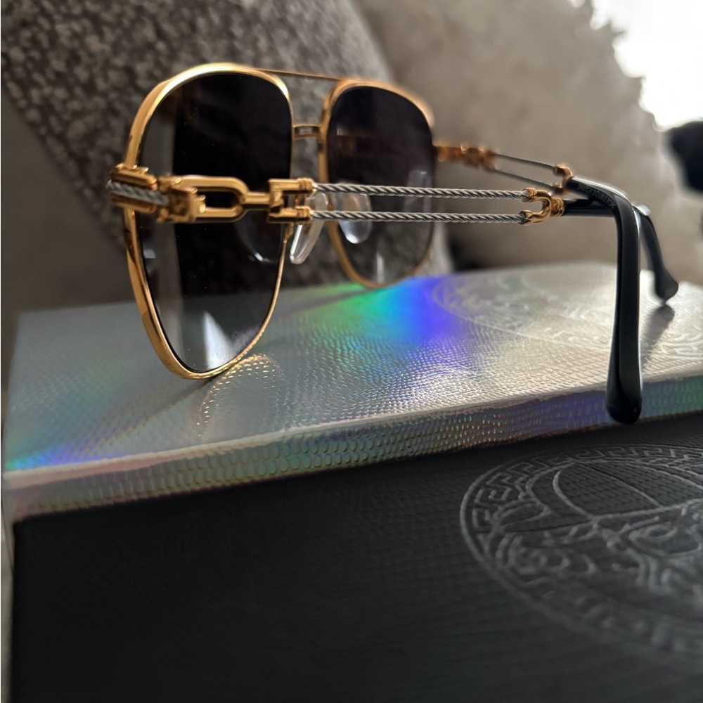 Vintage Frames Company Holographic Box